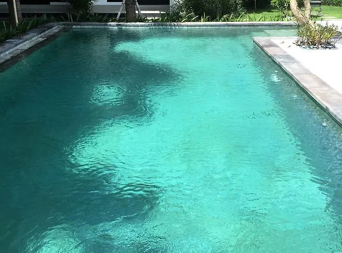 Indah 3* Seminyak (Bali)