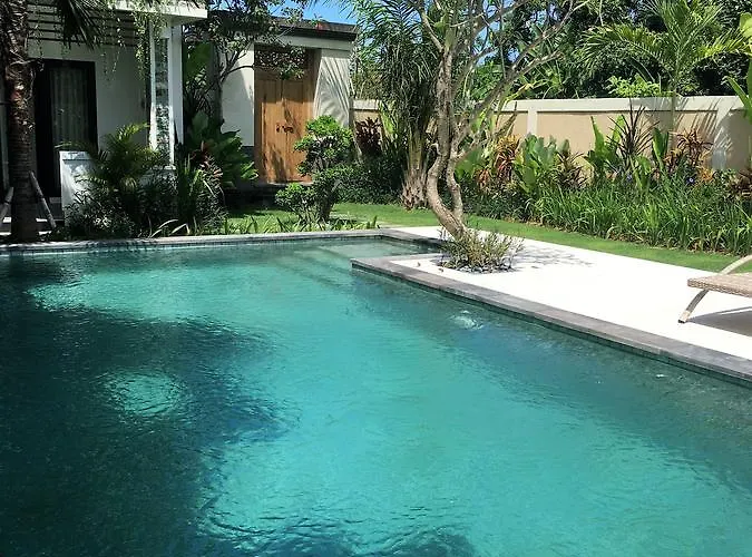 Guest house Indah 3*