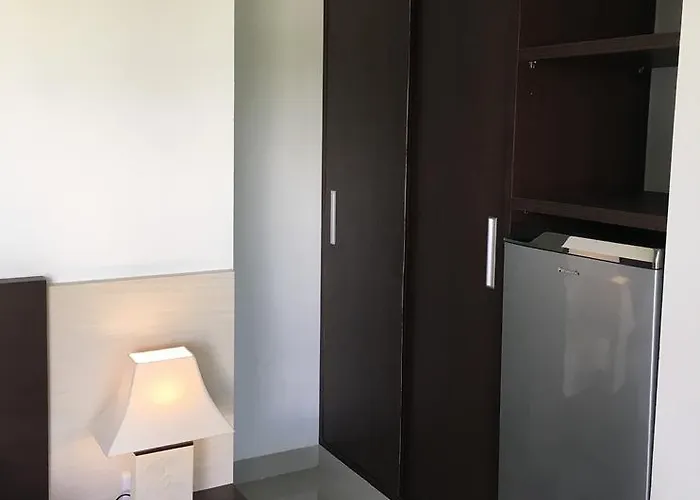Guest house Indah 3*
