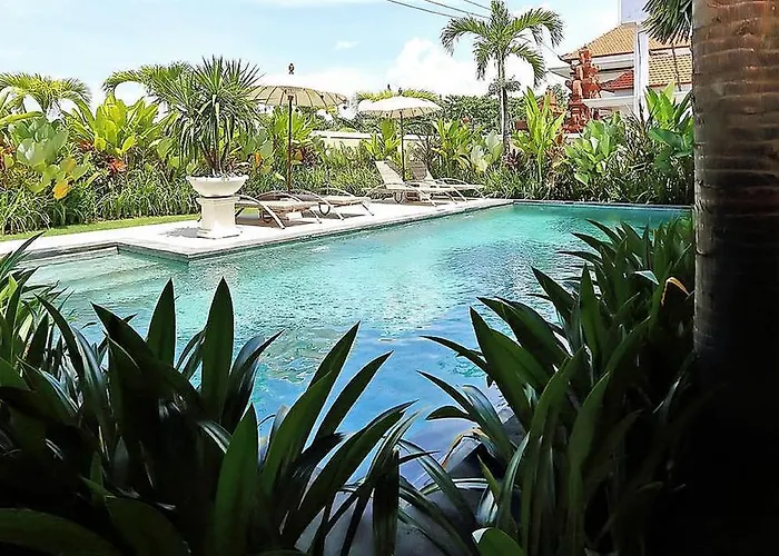 Guest house Indah 3*