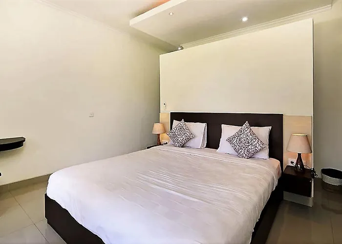 Guest house Indah 3*